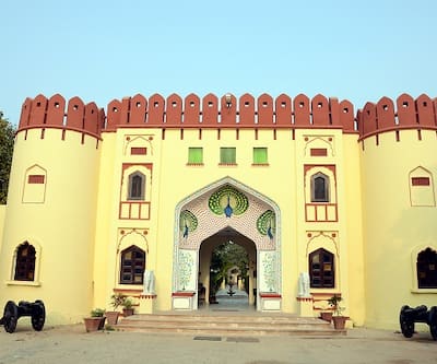 https://imgcld.yatra.com/ytimages/image/upload/t_hotel_yatra_city_desktop/v1485864109/Domestic Hotels/Hotels_Pushkar/Sajjan Bagh Resort/Main_Overview_Image.jpg